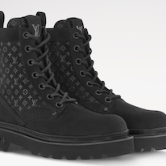 Louis Vuitton “LV Ranger” Boot — Black / Nubuck Monogram - Picture 3 of 4